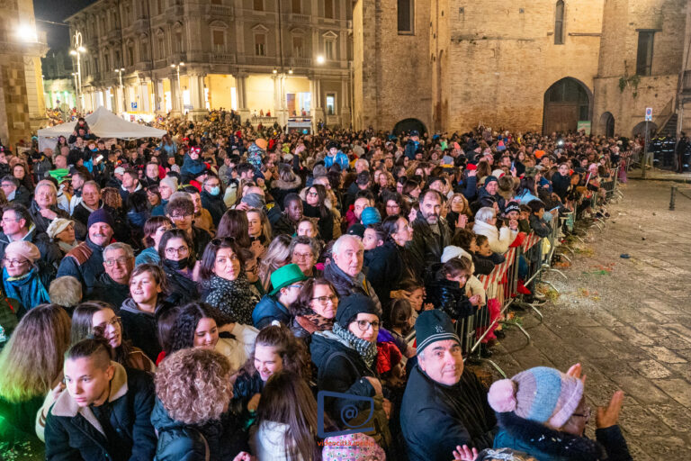Lanciano torna a festeggiare il carnevale in piazza ricordando il pittore Ciccillo e Matteo Stante