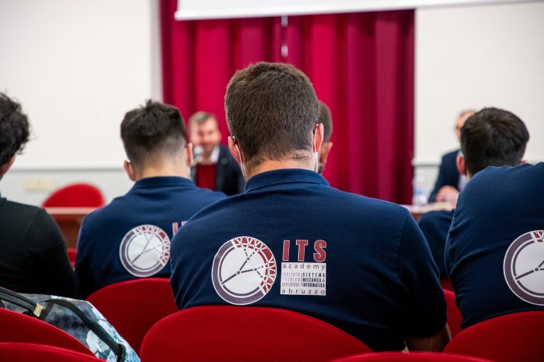 LANCIANO- FONDI STRAORDINARI ALL’ITS. SI CONFERMA ACADEMY DI “ECCELLENZA” PER L’ALTA FORMAZIONE TECNICA