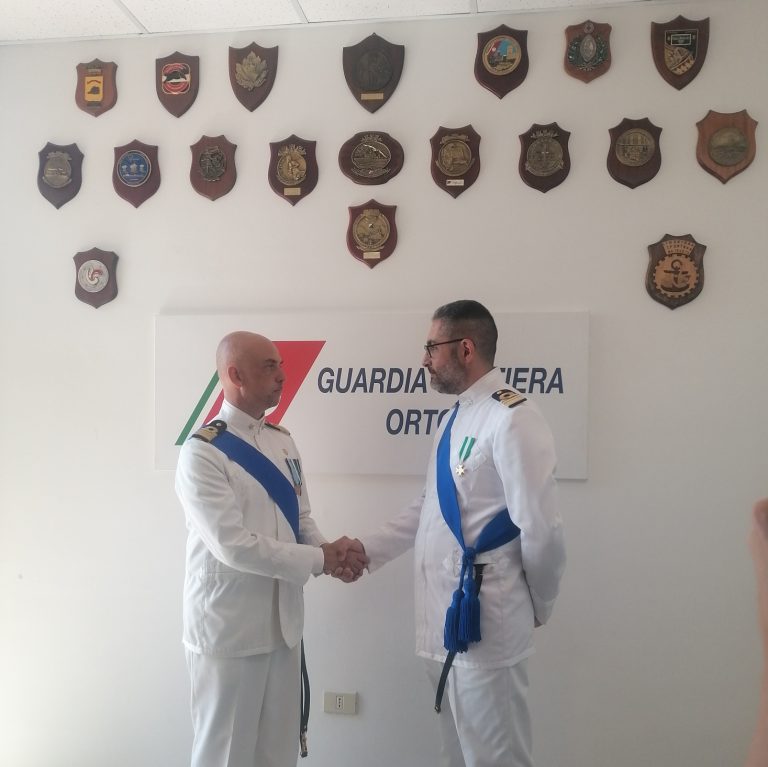 Ambrosino napoletano è il nuovo comandante della Capitaneria di Ortona. Questa mattina la cerimonia del cambio di comando.