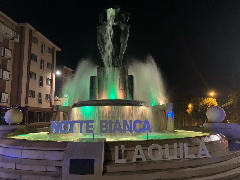 La Notte Bianca dell’Aquila, tra shopping e concerti.
