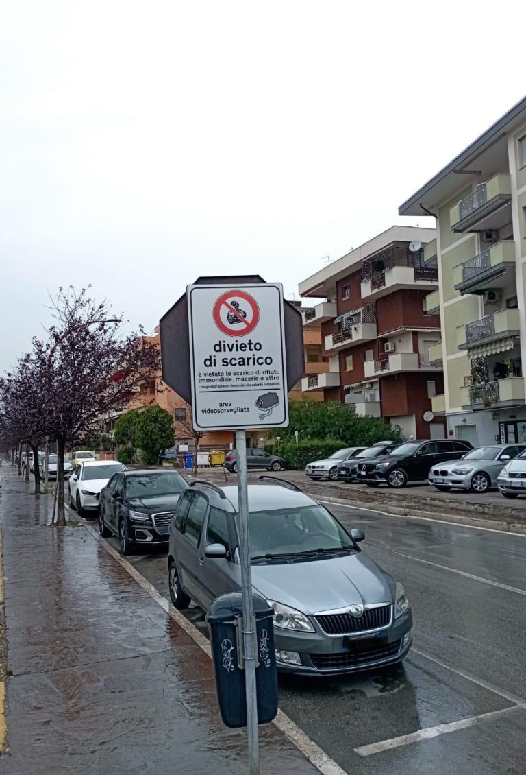 Lotta all’abbandono dei rifiuti: piu divieti e piu telecamere in città