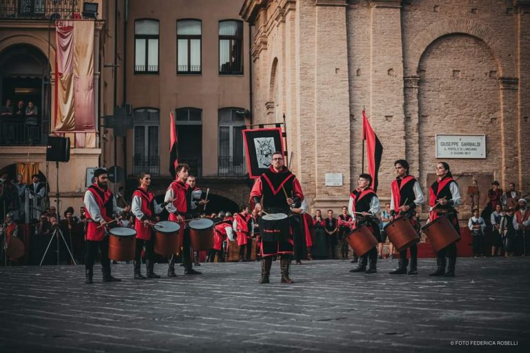 Il gruppo “In Nomine Anxa” sfilerà in Vaticano per l’evento Viva la Befana