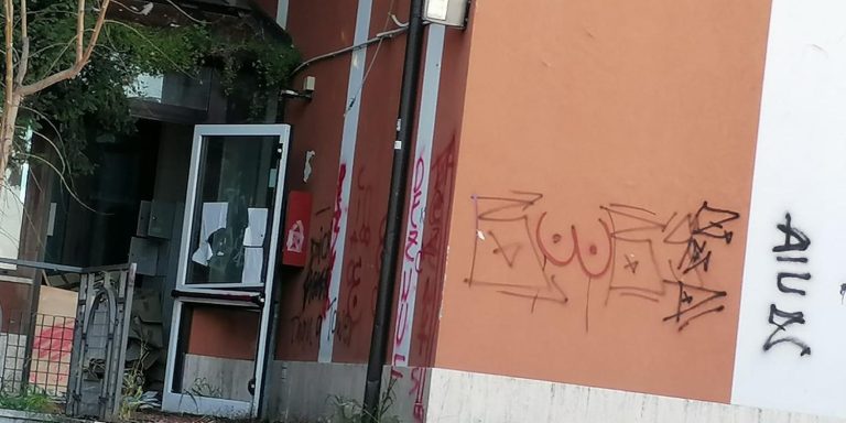 Verrà bonificato e messo in sicurezza il deposito della Biblioteca De Meis