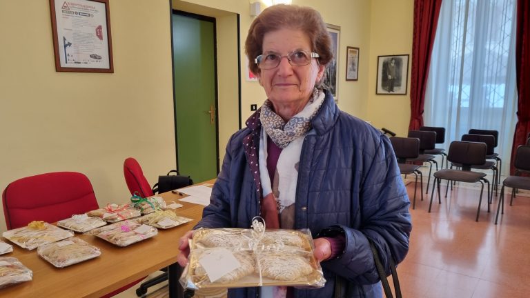 Lama dei Peligni, a 84 anni conquista il titolo per la sfogliatella più buona