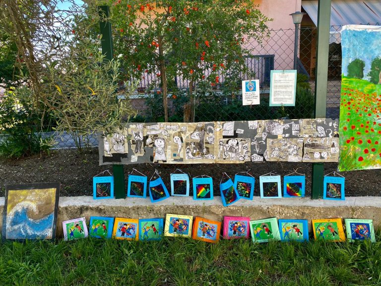 La Scuola dell’Infanzia di Santa Giusta diventa un piccolo museo a cielo aperto