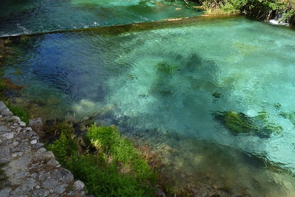 L’acqua si perde per strada. A Ortona arrivano le autobotti
