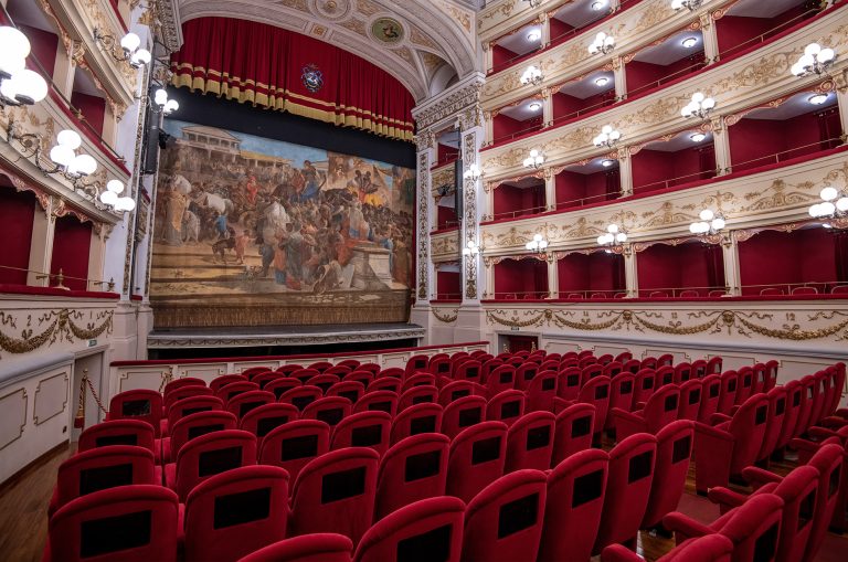 Chieti, ripristinato il contributo straordinario al teatro Marrucino