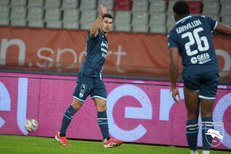 Serie B: Bari-Pescara 1-1, i biancazzurri in 10 sfiorano l’impresa al “San Nicola”