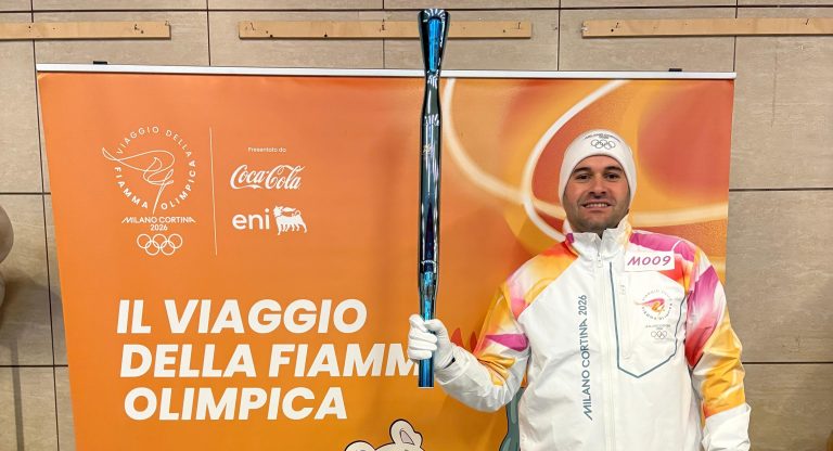 Anche un lancianese nel viaggio della Fiamma Olimpica. L’emozione del tedoforo Arturo D’Orsogna