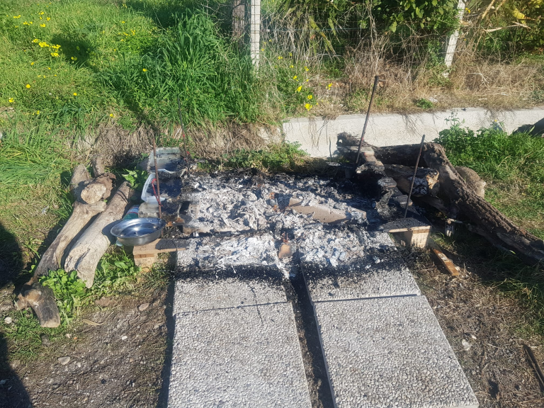 Torre Foro, incendio al punto pappa: chiesto un incontro urgente con il Comune