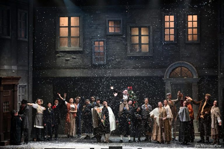 Dai classici al musical anni ’80: la Compagnia dell’Alba incanta il pubblico